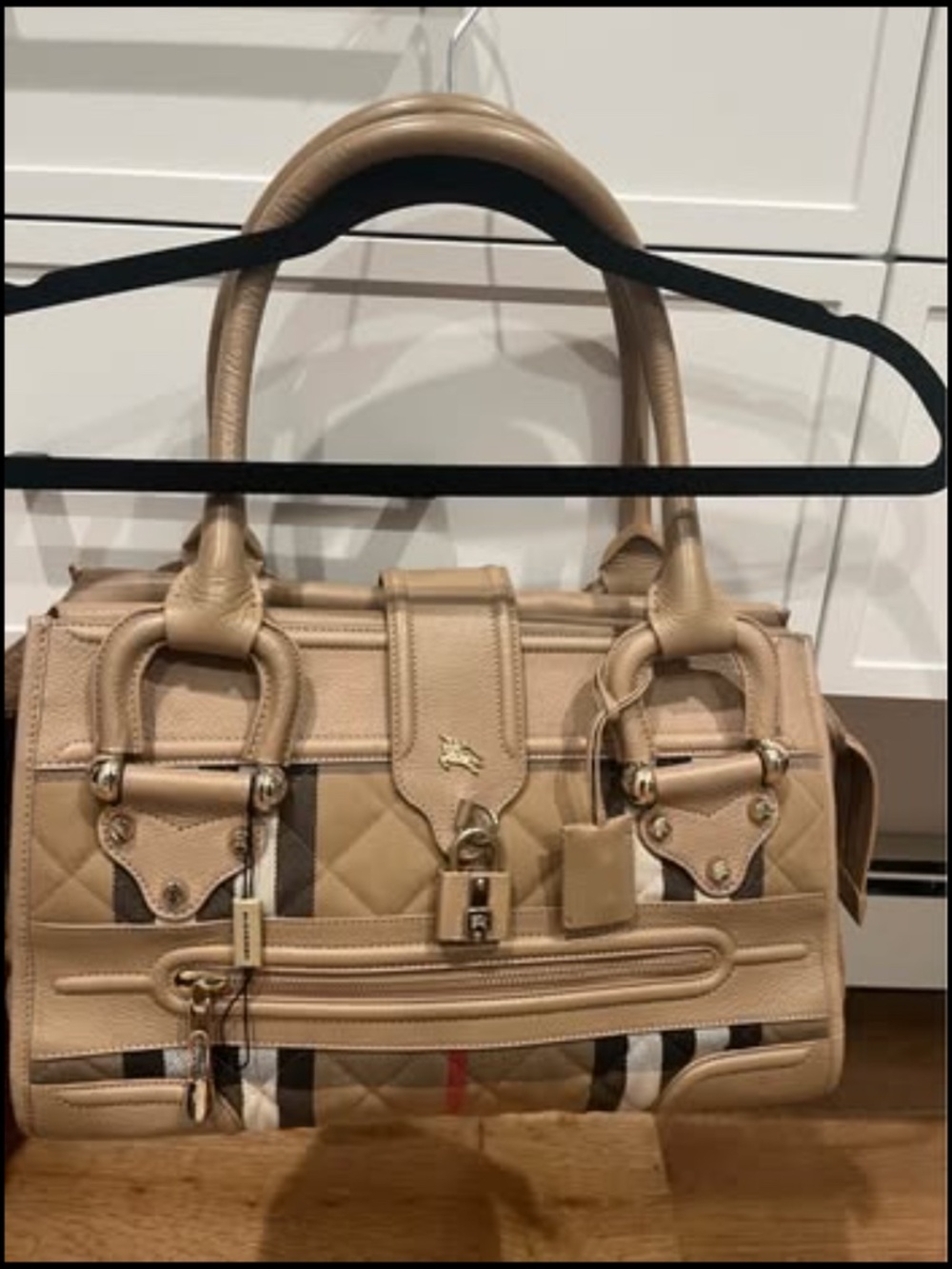 Burberry manor bag